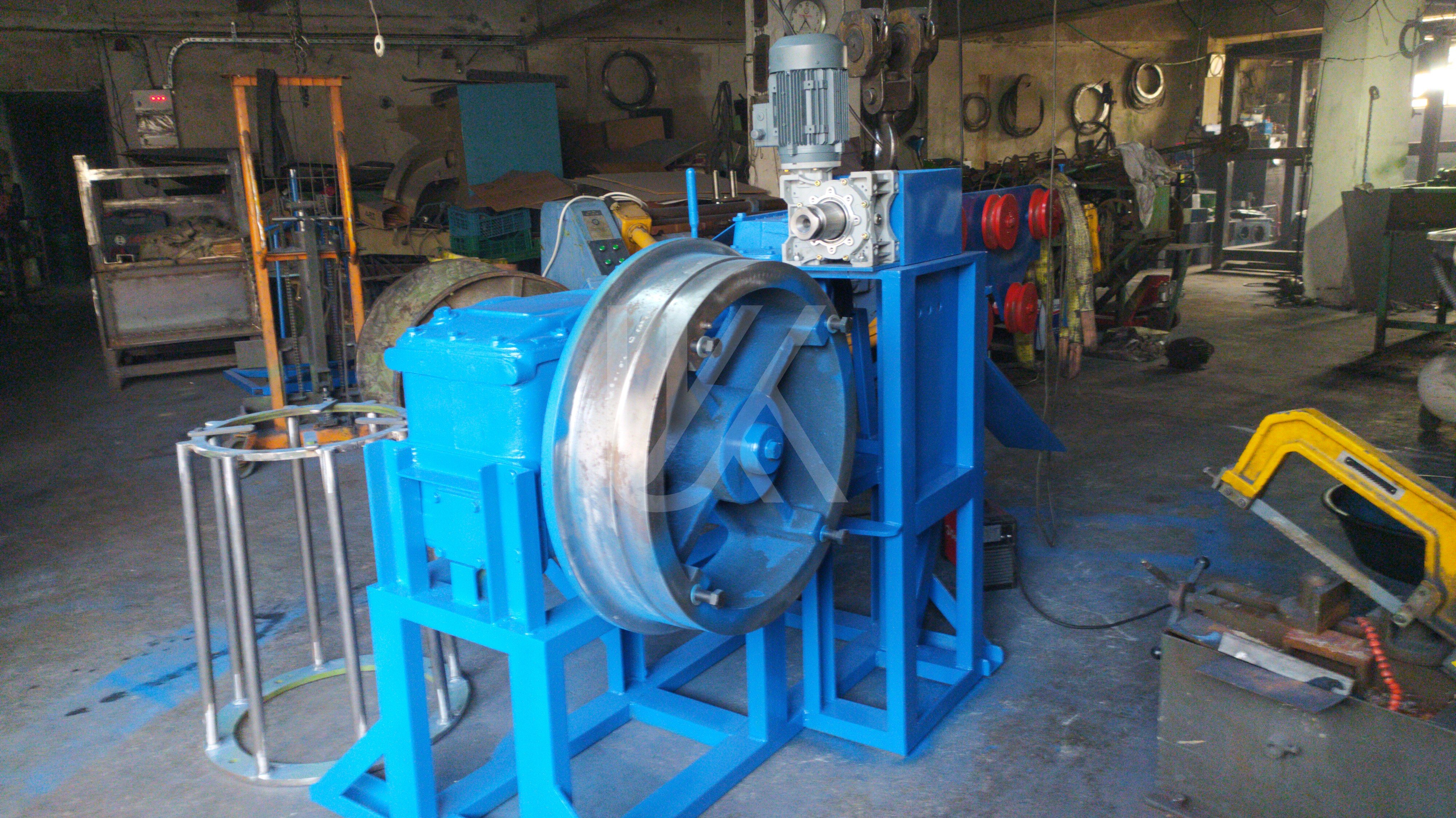 Yatık Kafa Tel Çekme Makinesi